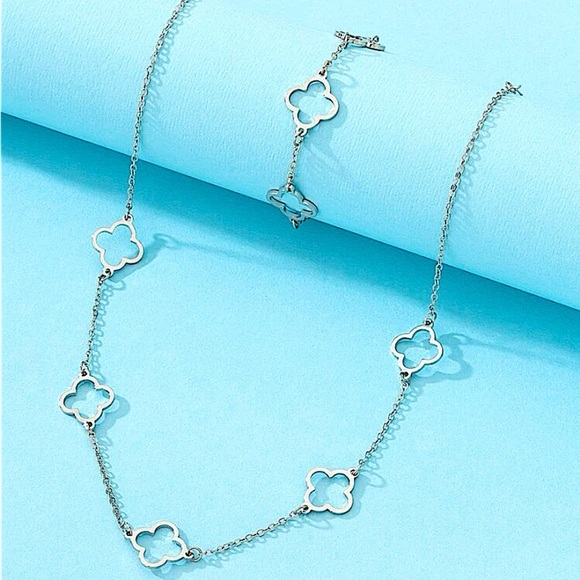 Silver Four Leaf Clover Necklace Hollow Out Bracelet Matching Set - Picture 3 of 4